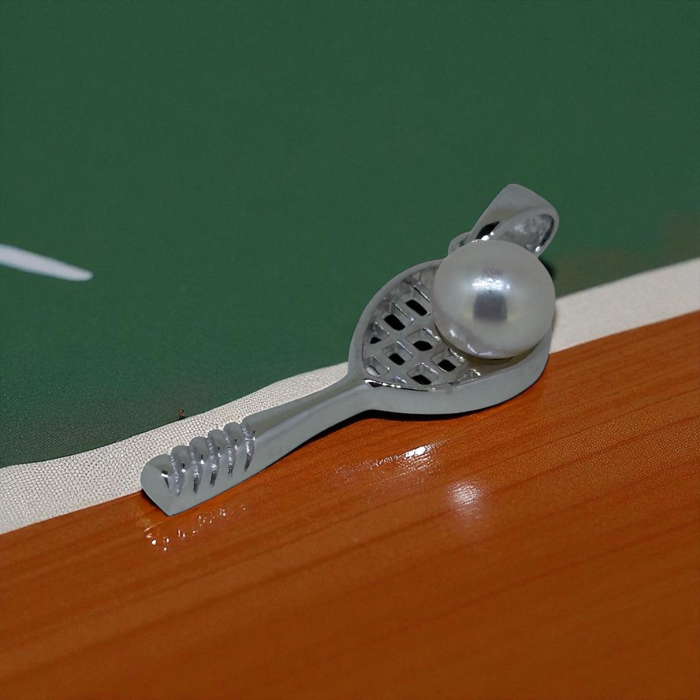 Colgante Raqueta con Perla