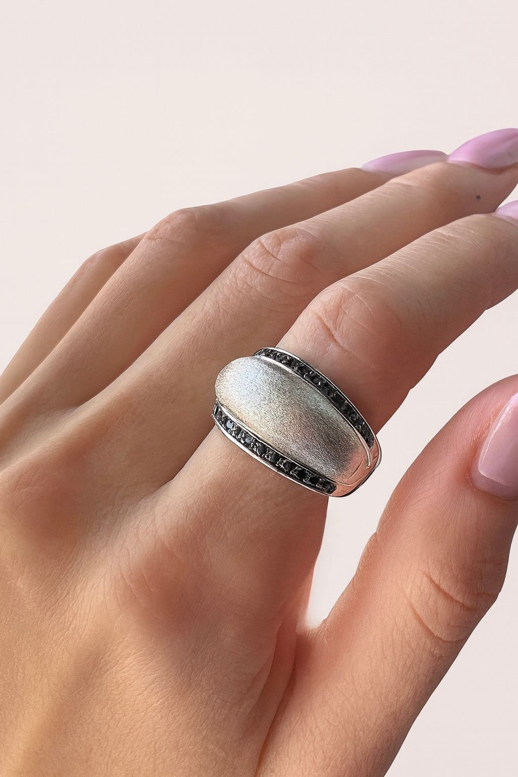 Anillo de Plata con Ónix Negro