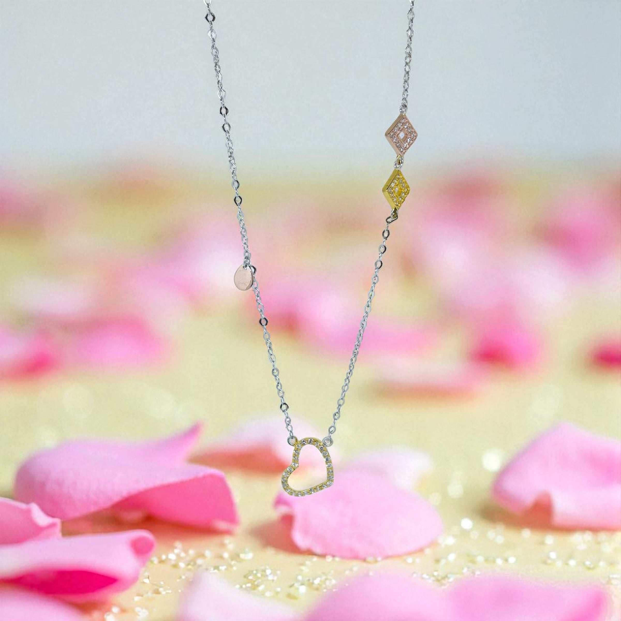 Collar Eterna Corazón Geométrico en Plata