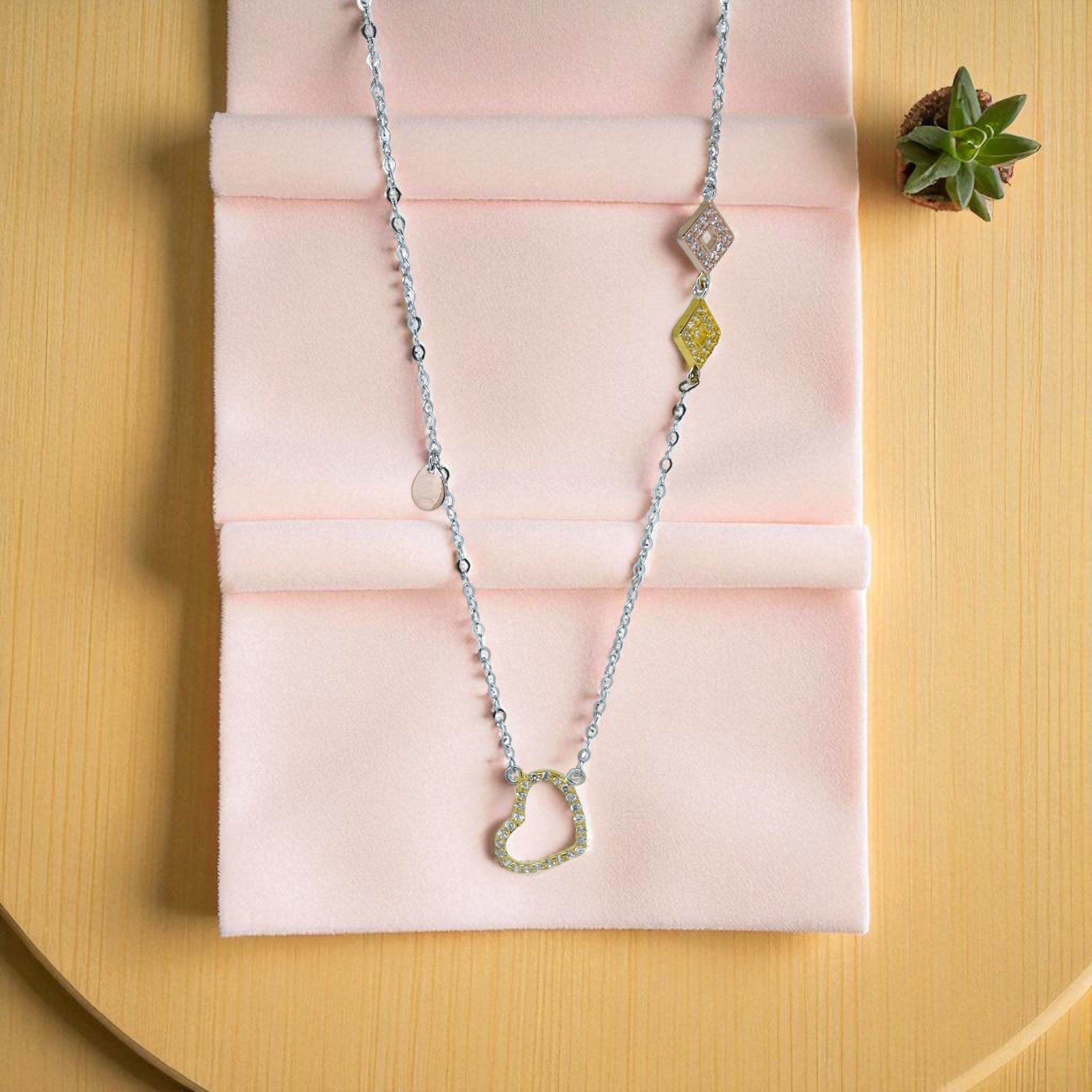 Collar Eterna Corazón Geométrico en Plata