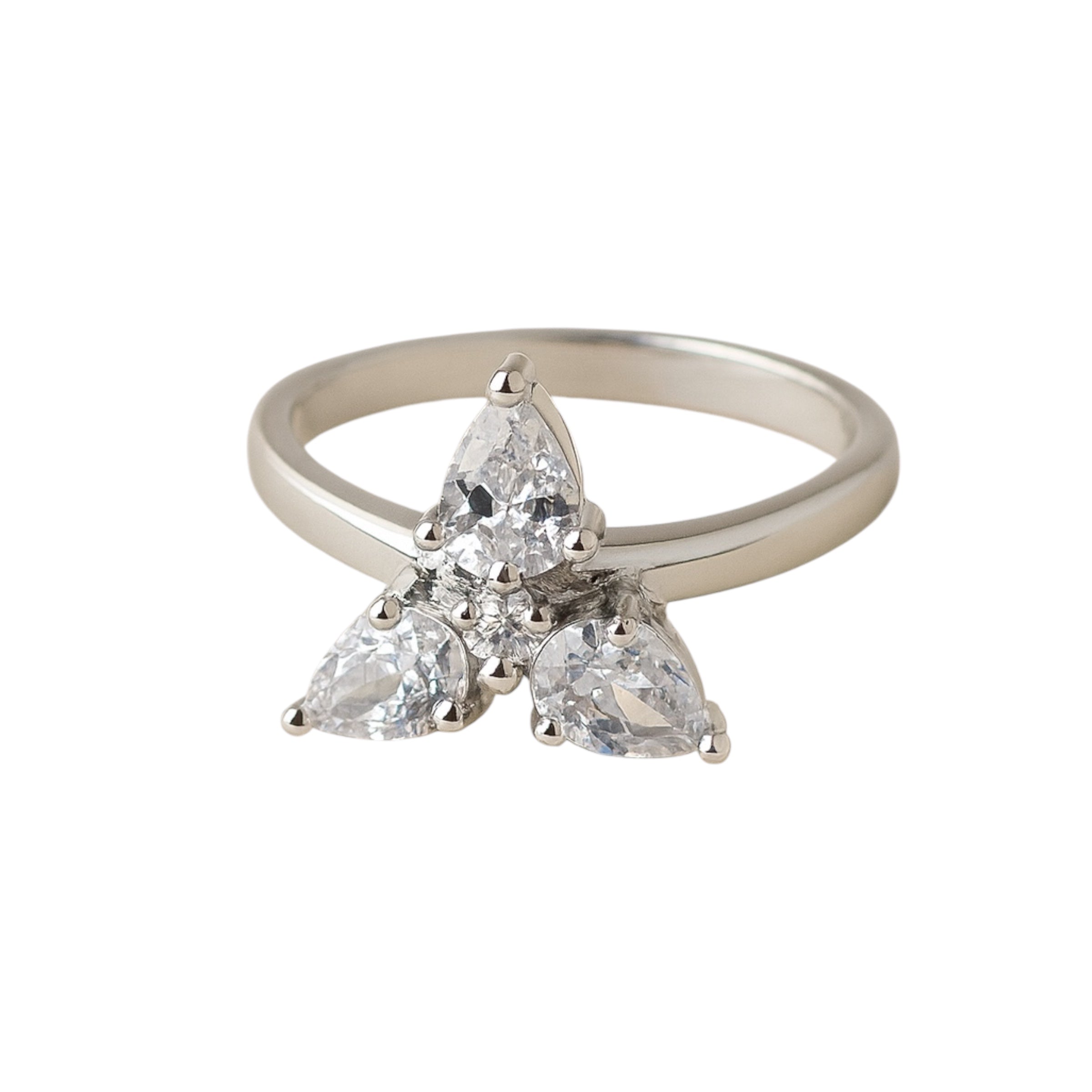 Anillo de Plata Trébol con Circonitas en Corte Pera