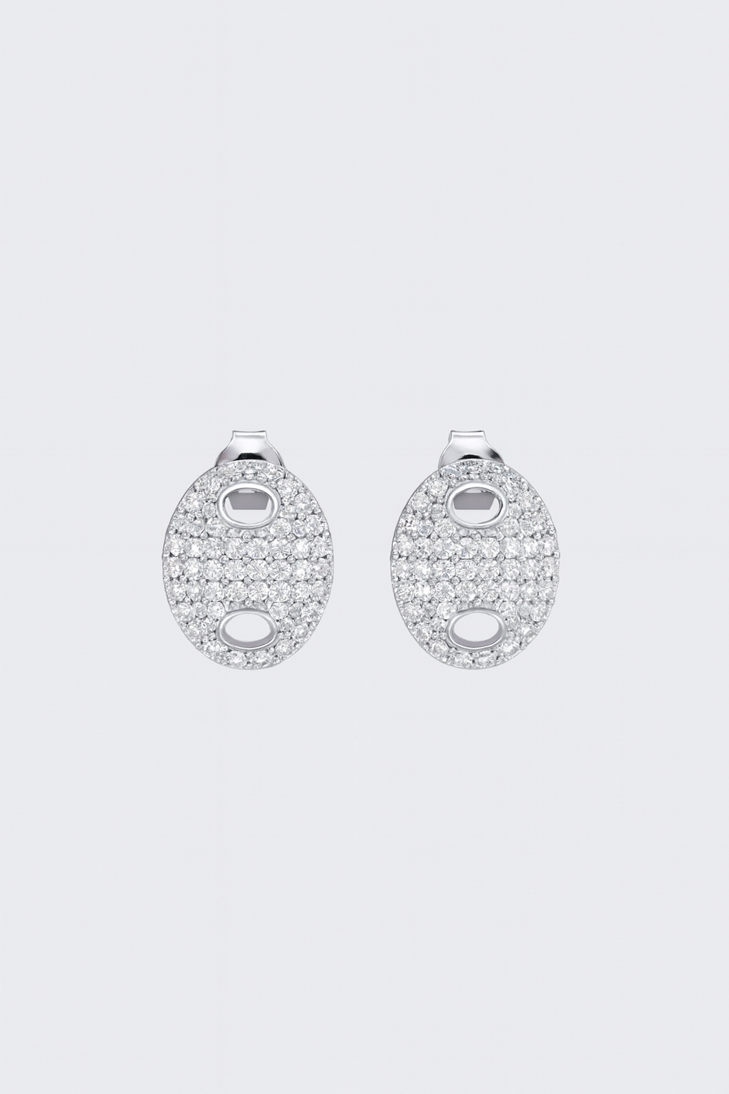 Pendientes Ovalados en Plata con Circonitas Brillantes