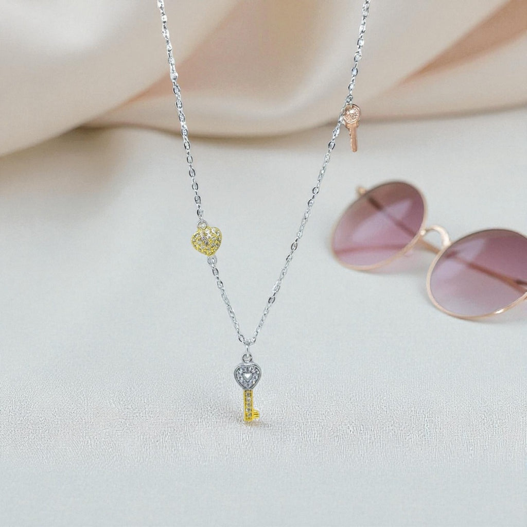 Collar Eterna Llave del Corazón en Plata